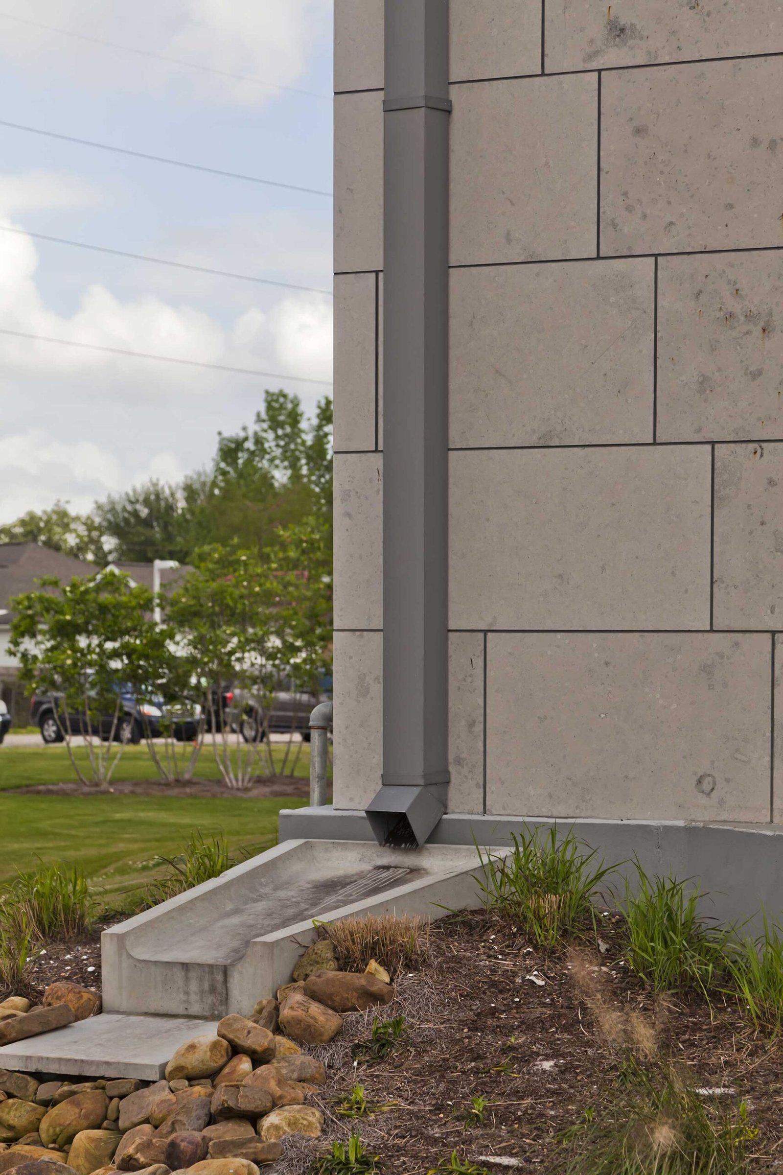 VMZinc Titanyum Çinko Yağmur İniş Boru Uygulaması 03